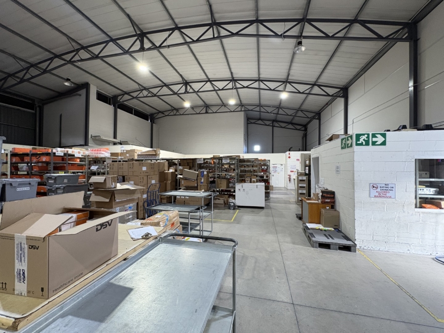 To Let Commercial Property for Rent in Montague Gardens Western Cape